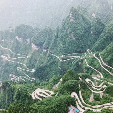 Cesta na horu Tianmen, Čína