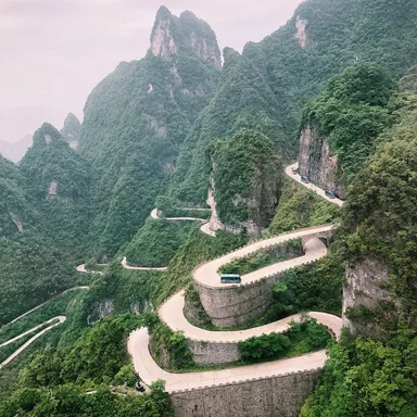 Cesta na horu Tianmen, Čína