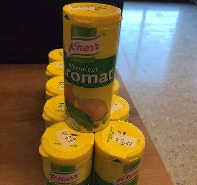 Korenie Aromat — povinná vec na poličkách všetkých kuchýň a reštaurácií