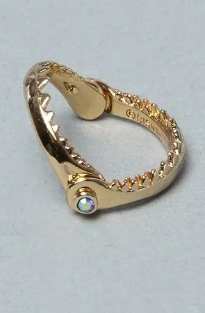 Ostré, nebezpečné, ale pritom tak príťažlivé.