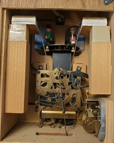 «Toto sa nachádza vo vnútri mojich kukučkových hodín»